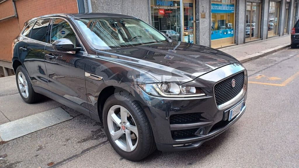 Jaguar F-Pace 2017