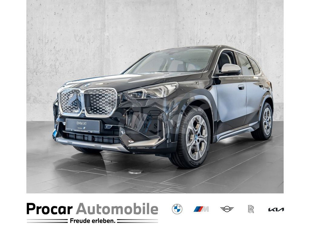 BMW iX1 2024