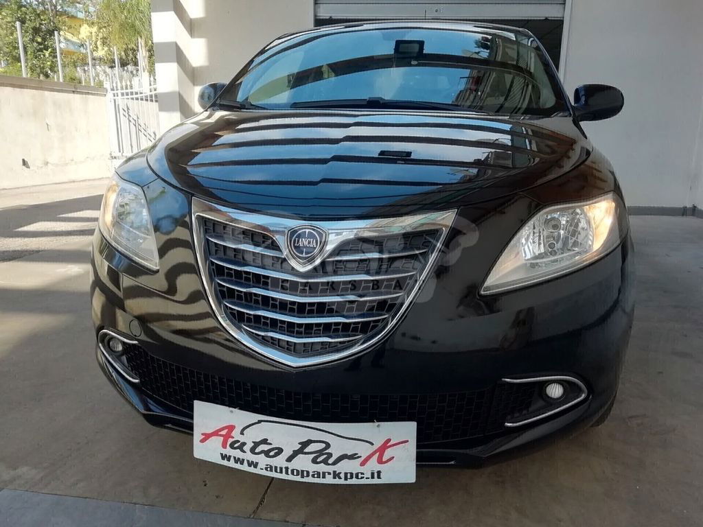 Lancia Ypsilon 2014