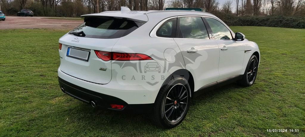Jaguar F-Pace 2017