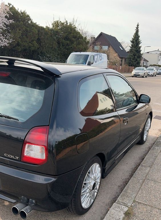 Mitsubishi Colt 2003