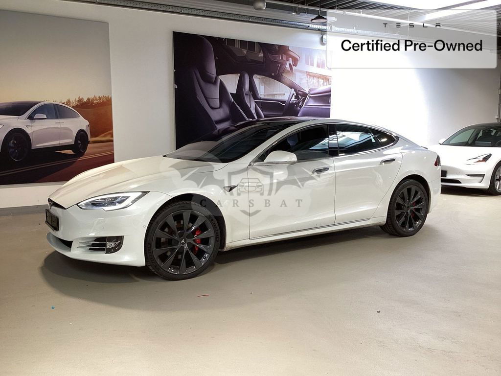 Tesla Model S 2020