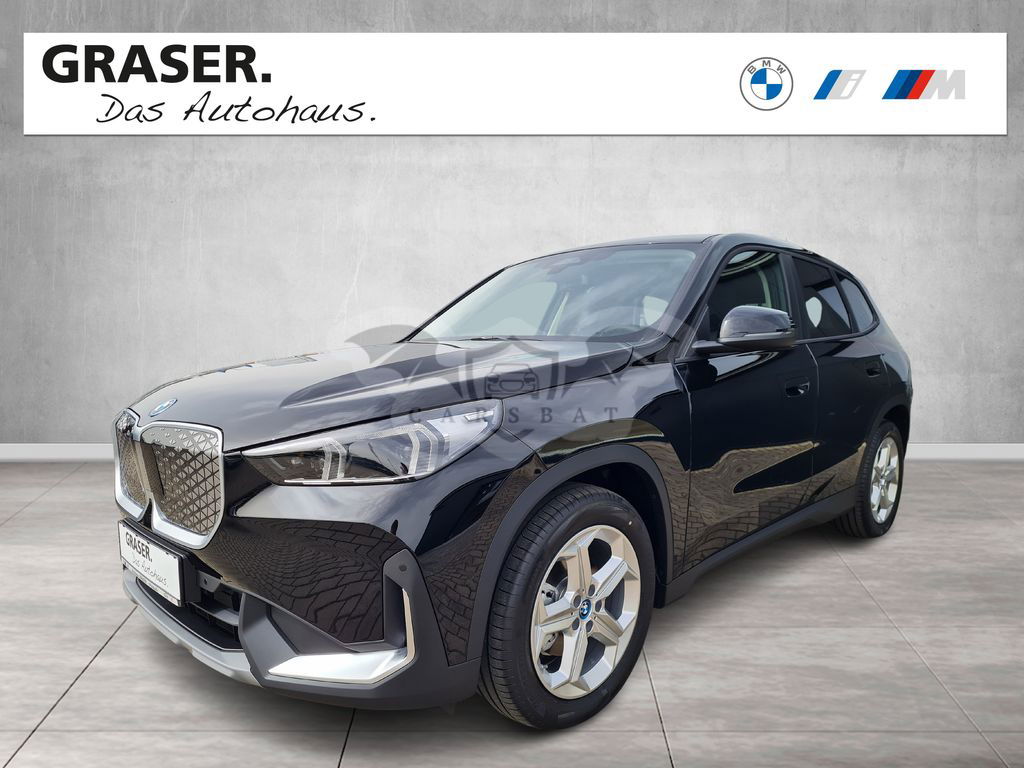 BMW iX1 2024