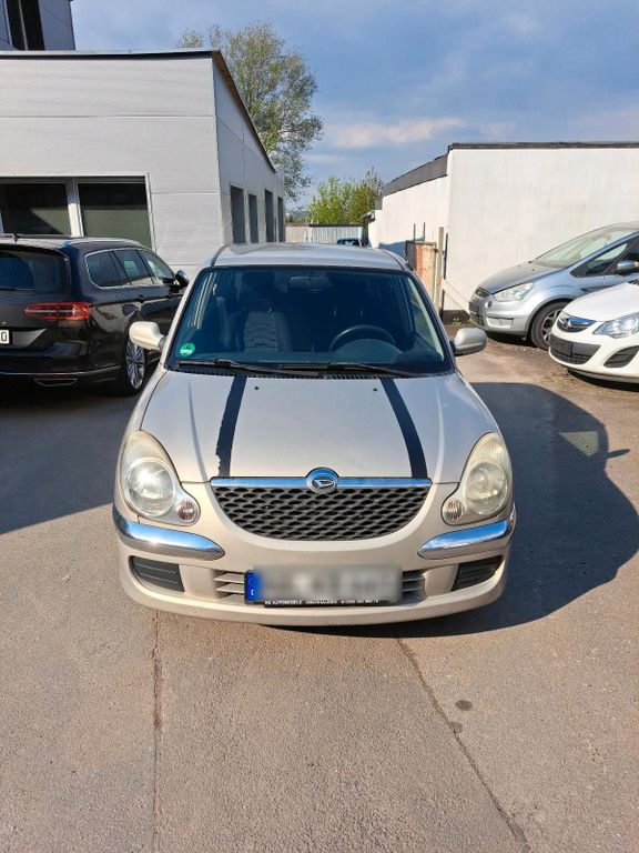 Daihatsu Sirion 2002
