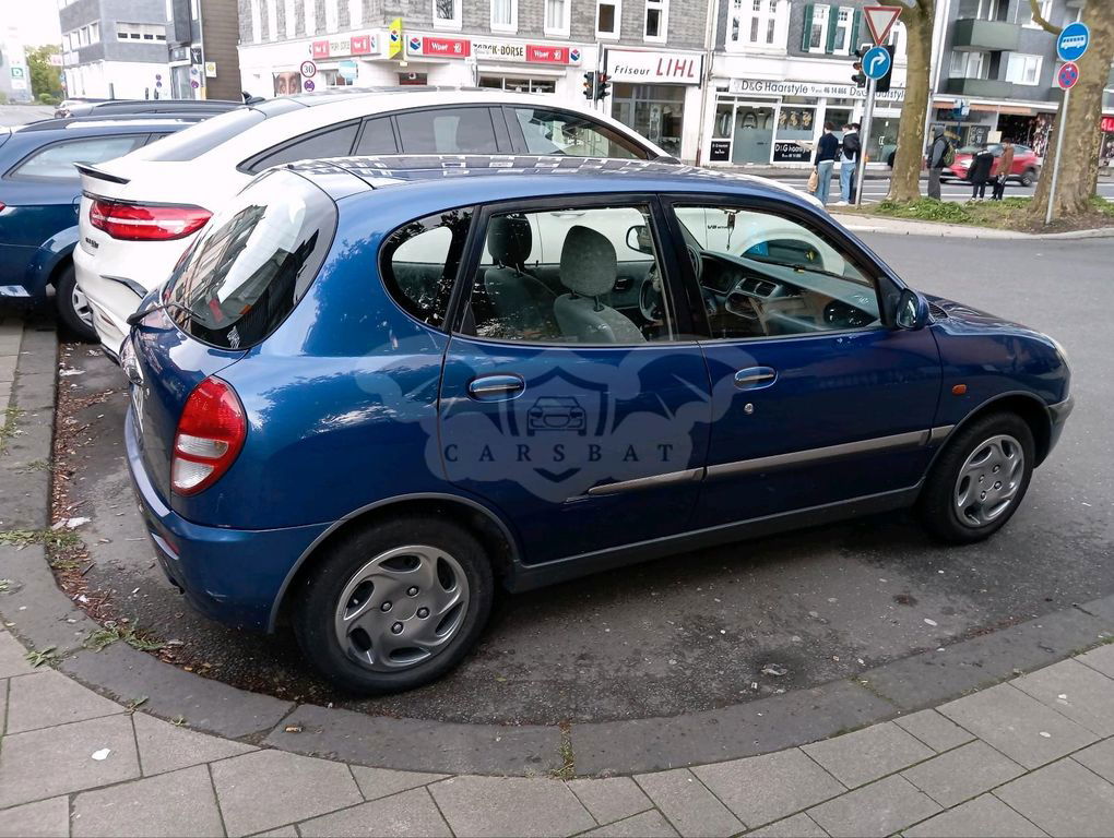 Daihatsu Sirion 2002