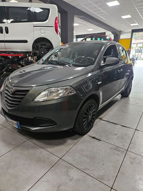 Lancia Ypsilon 2015