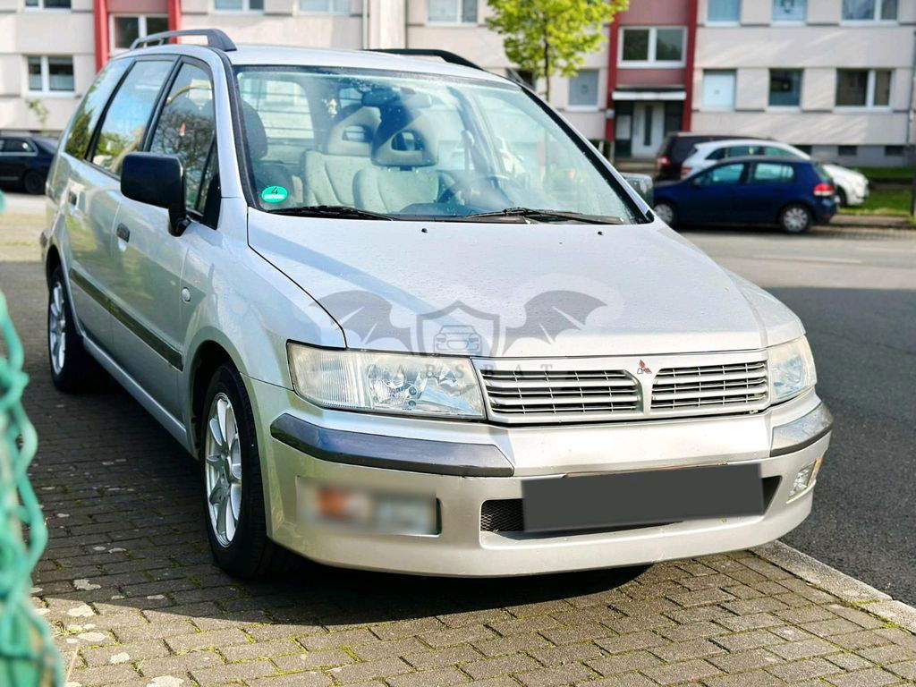 Mitsubishi Space Wagon 2003