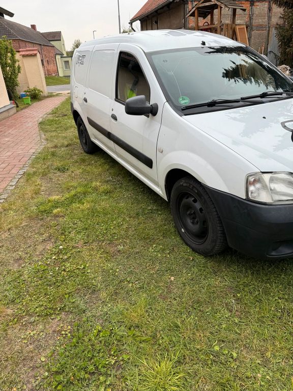 Dacia Logan 2011