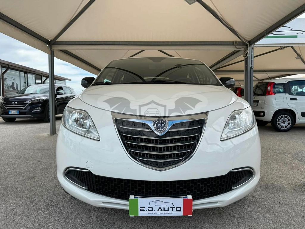 Lancia Ypsilon 2014