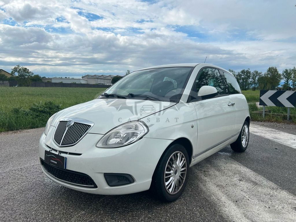 Lancia Ypsilon 2010