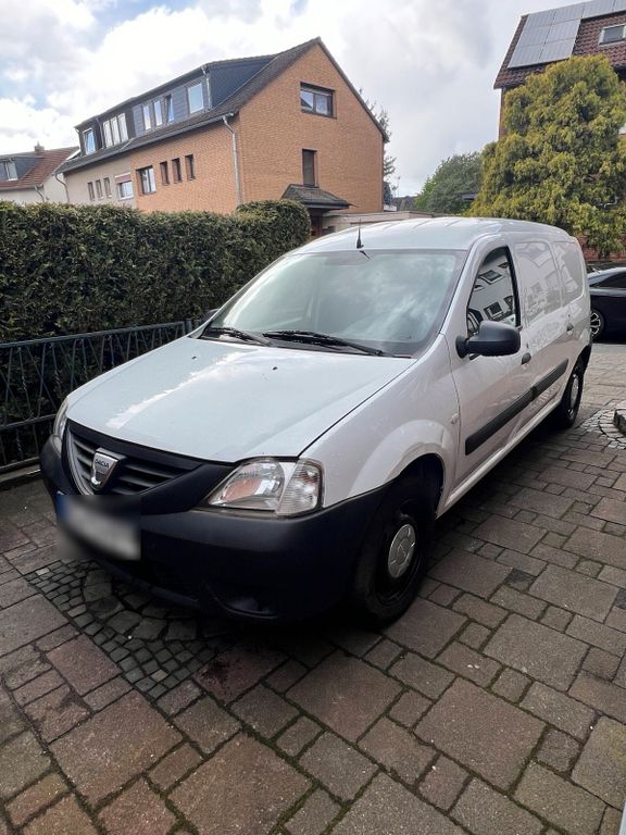 Dacia Logan 2011