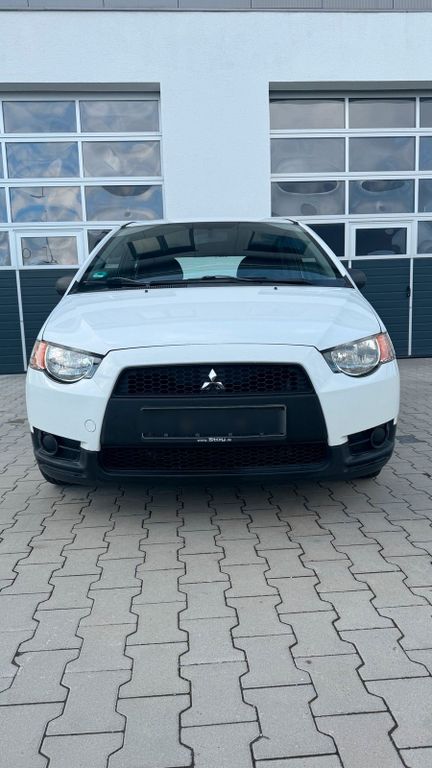 Mitsubishi Colt 2010