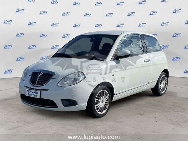 Lancia Ypsilon 2011
