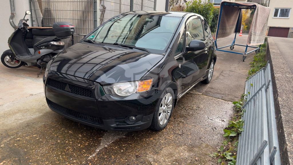 Mitsubishi Colt 2013