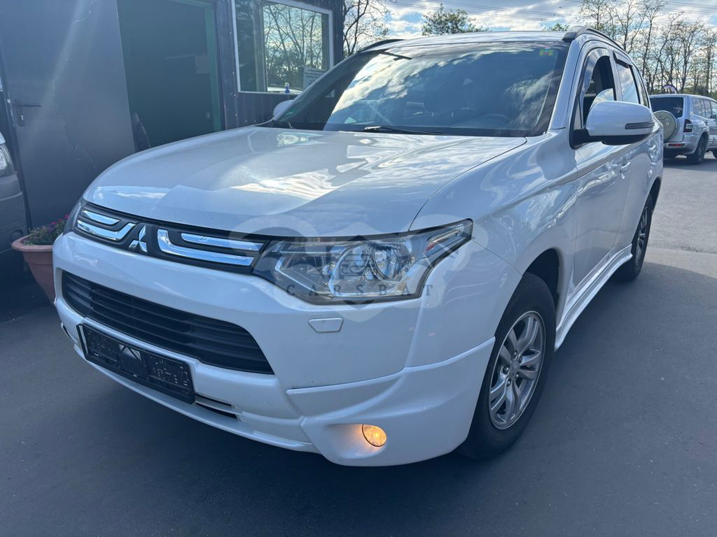 Mitsubishi Outlander 2013