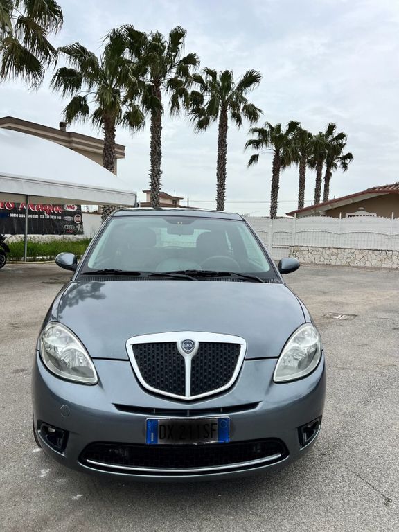 Lancia Ypsilon 2009