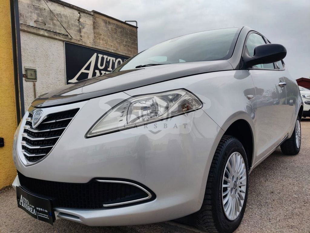 Lancia Ypsilon 2014