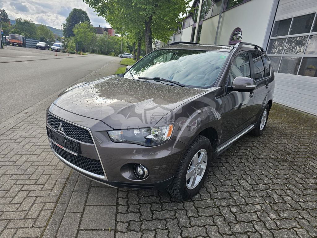 Mitsubishi Outlander 2011