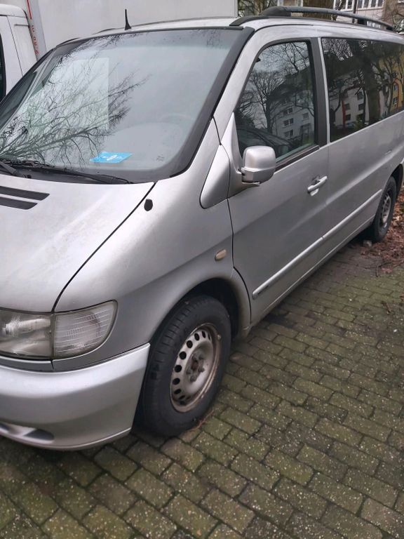 Mercedes-Benz V 220 2003