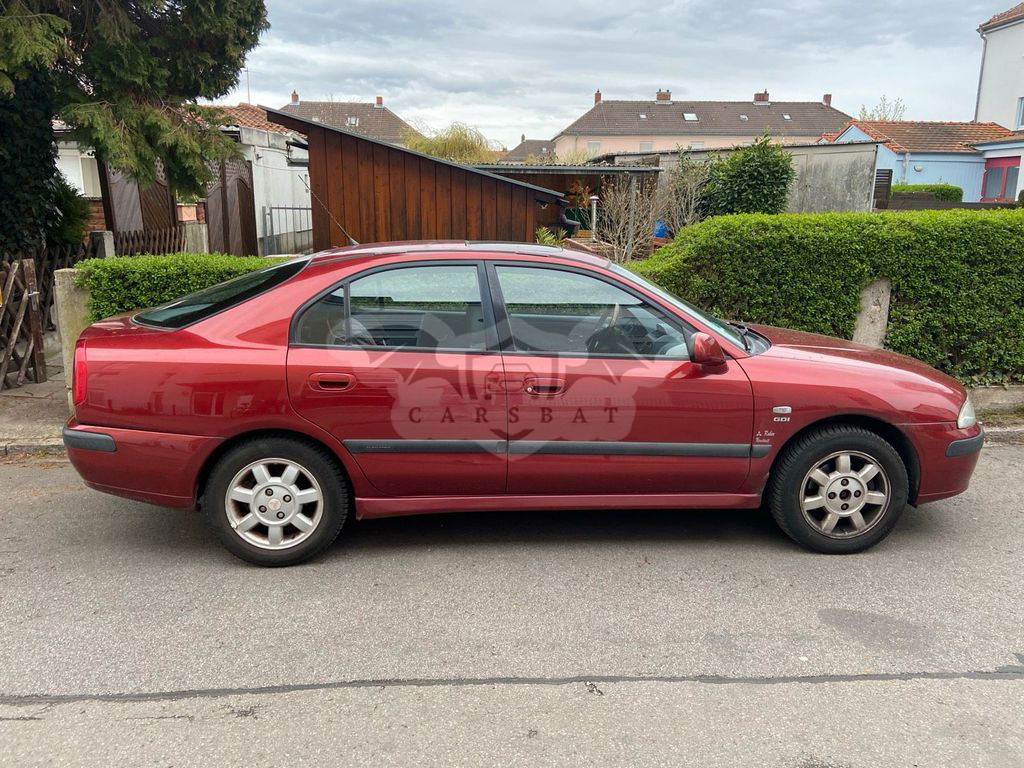 Mitsubishi Carisma 2000