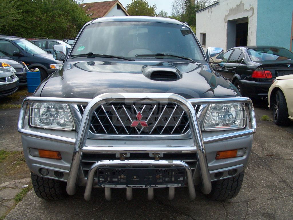 Mitsubishi L200 2003