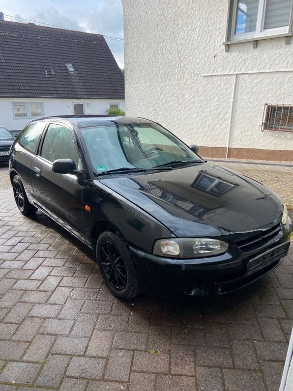 Mitsubishi Colt 1998