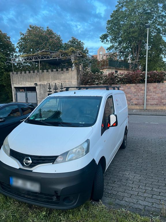 Nissan NV200 2012