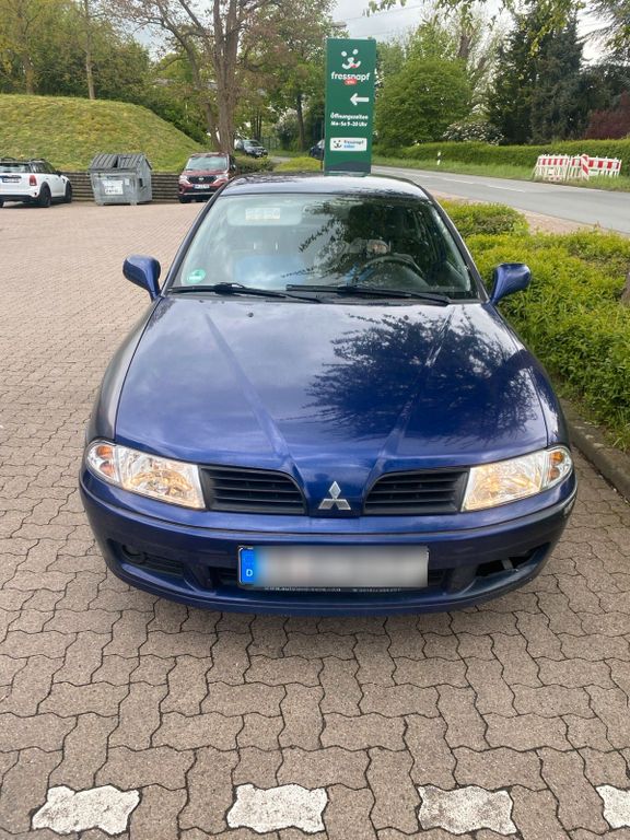 Mitsubishi Carisma 2004