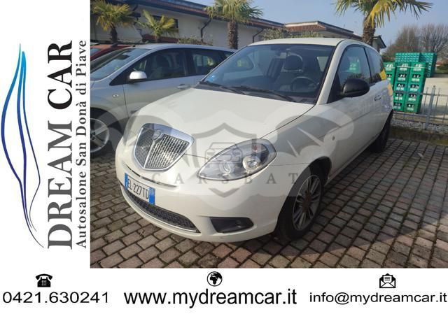 Lancia Ypsilon 2012