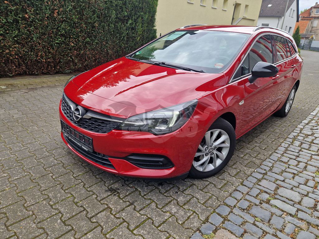 Opel Astra 2021