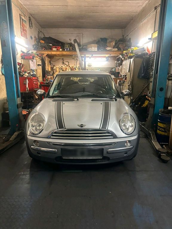 Mini One 2004