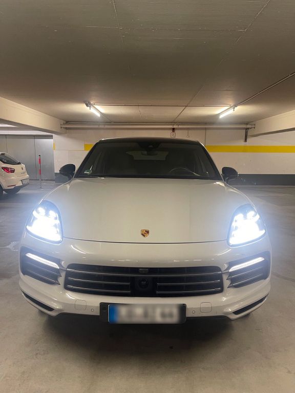 Porsche Cayenne 2022