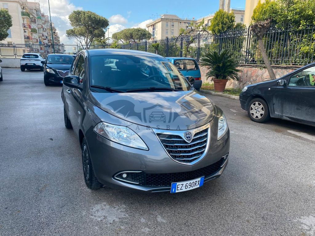 Lancia Ypsilon 2015