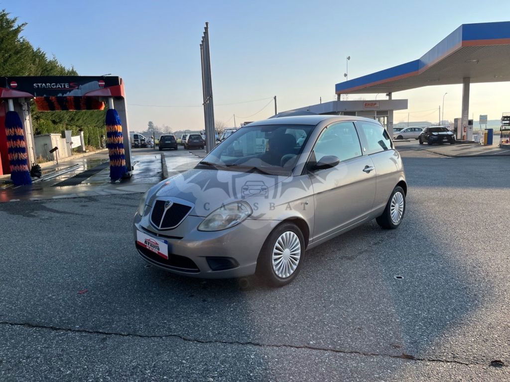 Lancia Ypsilon 2010