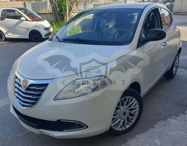 Lancia Ypsilon 2014