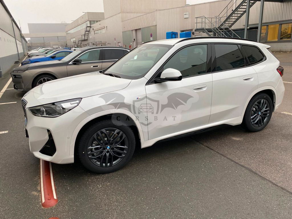 BMW iX1 2023