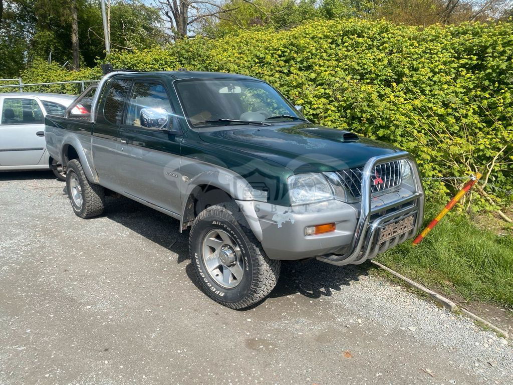 Mitsubishi L200 2003