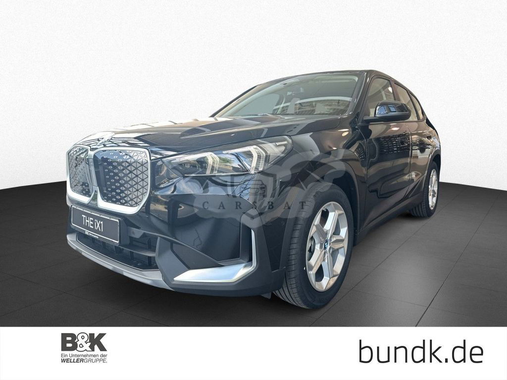 BMW iX1 2024