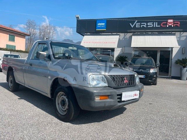 Mitsubishi L200 2002