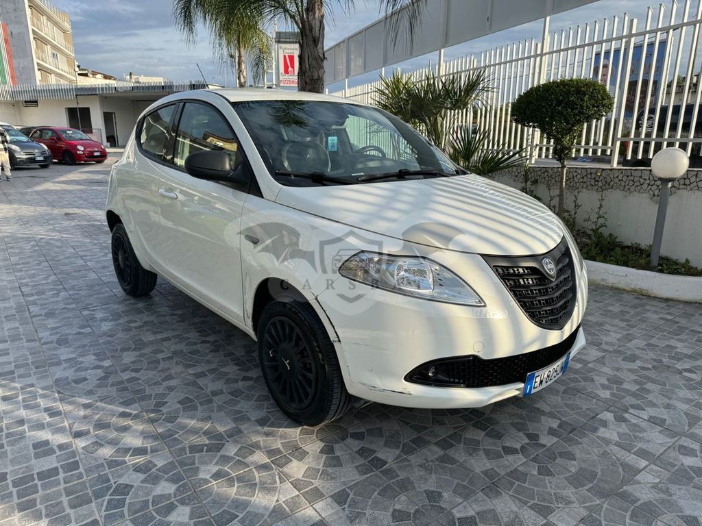 Lancia Ypsilon 2014