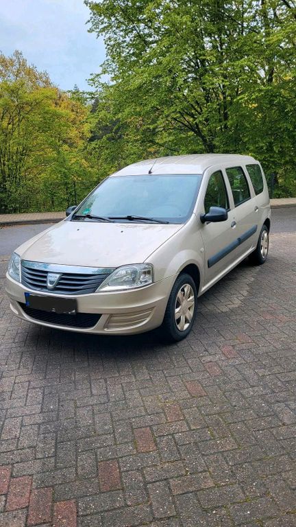 Dacia Logan 2012