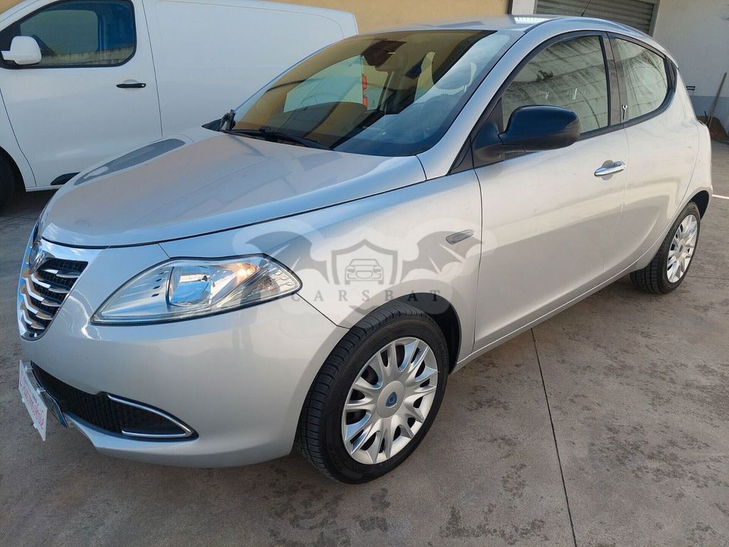 Lancia Ypsilon 2012
