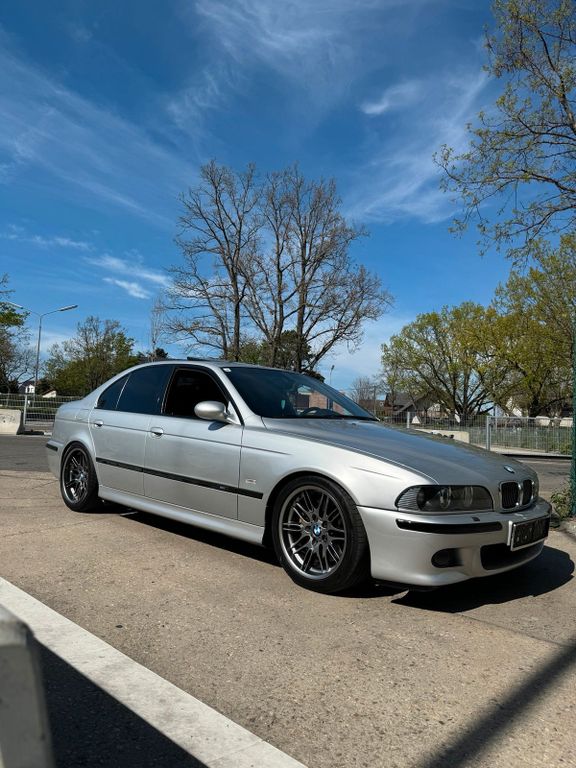 BMW M5 2000