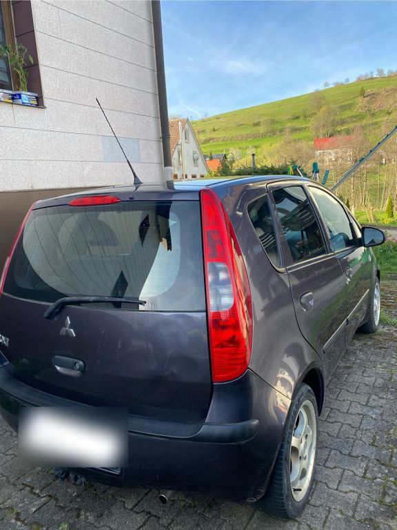 Mitsubishi Colt 2004