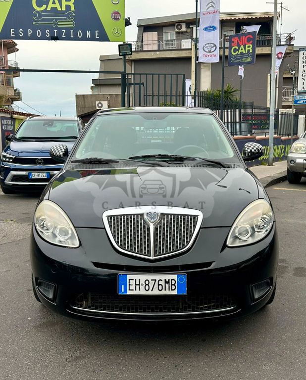 Lancia Ypsilon 2011