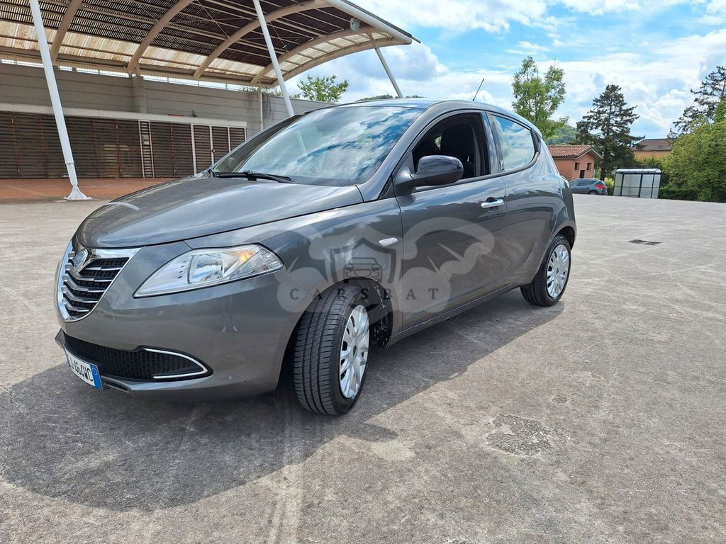 Lancia Ypsilon 2011