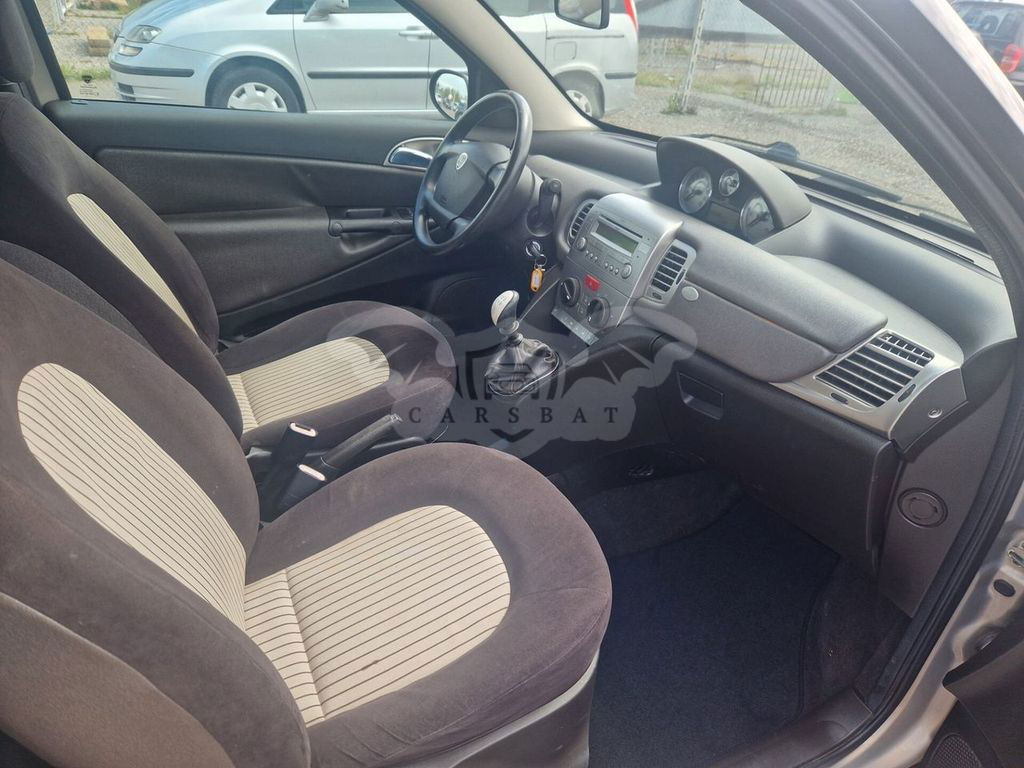 Lancia Ypsilon 2008