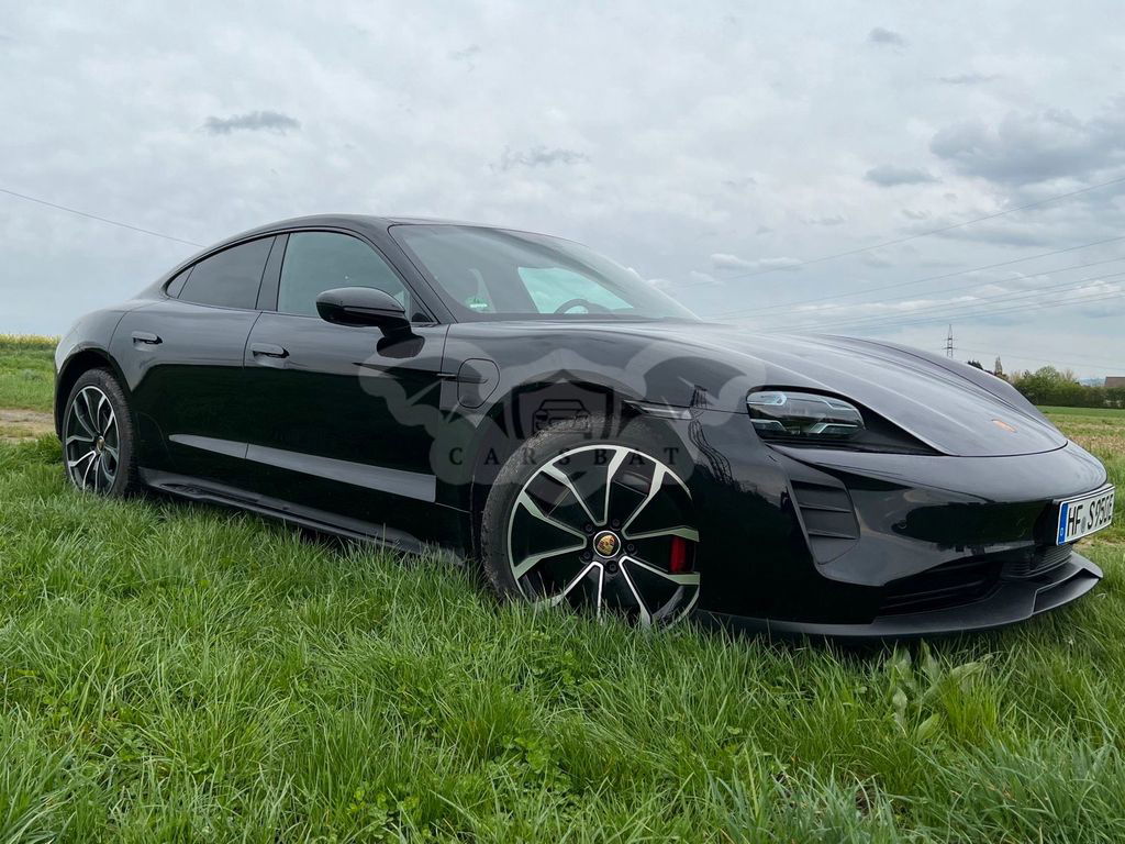 Porsche Taycan 2023