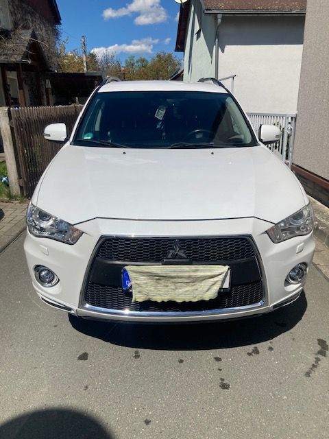 Mitsubishi Outlander 2011