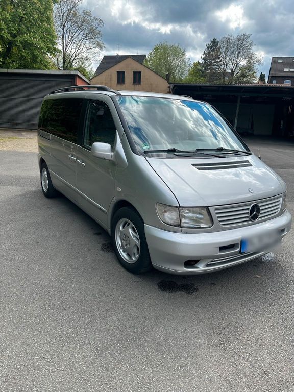 Mercedes-Benz V 220 2000